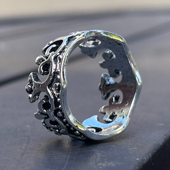 adjustable Crown Sterling Silver Ring - Picture 4 of 4